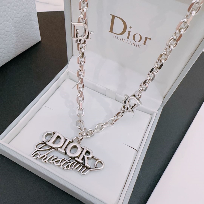 chr1st1an D10r necklaces